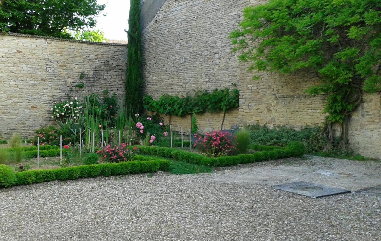 Bed and Breakfast 10 Cote Cour Chaux  Exteriér fotografie